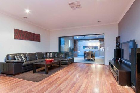 Property photo of 23 Eildon Circuit South Morang VIC 3752