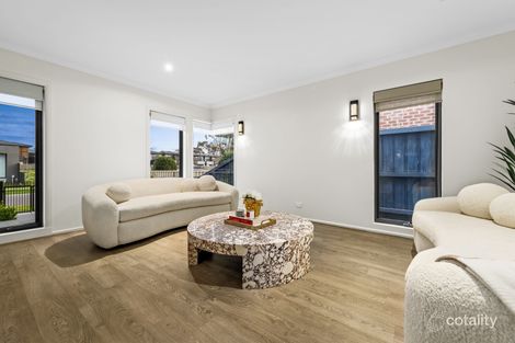 Property photo of 13 Chi Avenue Keysborough VIC 3173