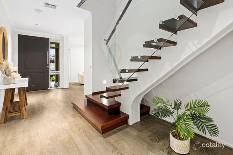Property photo of 13 Chi Avenue Keysborough VIC 3173