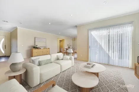 Property photo of 6 Lemon Thyme Way Lynbrook VIC 3975