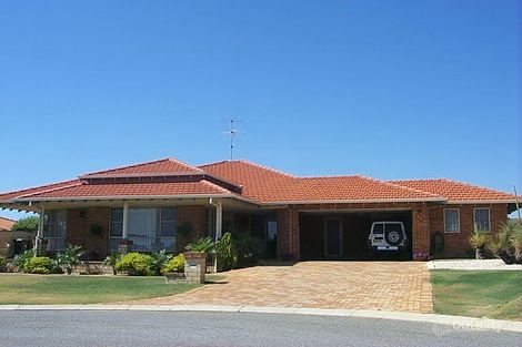 9 Quadrant Rise, Halls Head, WA 6210