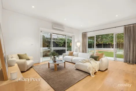 Property photo of 2A Denbigh Road Armadale VIC 3143