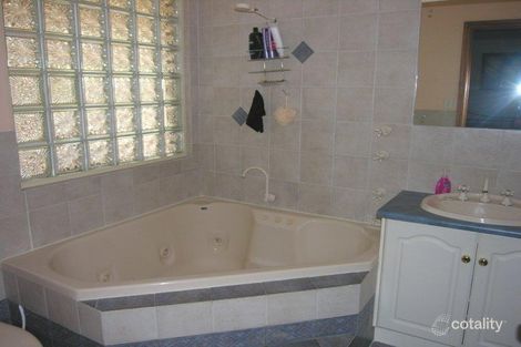 Property photo of 50 Jemalong Crescent Roseworthy SA 5371
