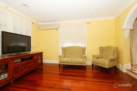 Property photo of 15 Hepburn Place Sydenham VIC 3037