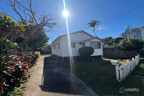 21 Woodcliffe Cres, Woody Point, QLD 4019