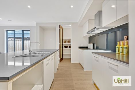 Property photo of 9 Creekside Street Clyde VIC 3978