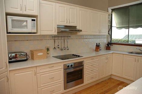 Property photo of 54 Croft Road Eleebana NSW 2282