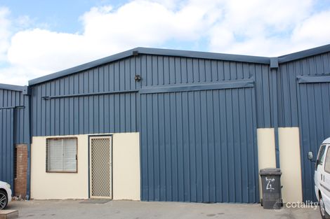 4/11 Malcolm Rd, Maddington, WA 6109