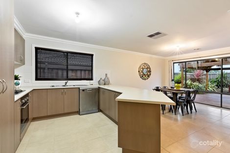 Property photo of 18 Breenview Place Doreen VIC 3754