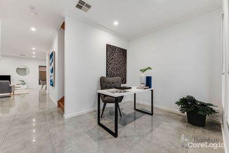 Property photo of 32 Nebula Crescent Mickleham VIC 3064