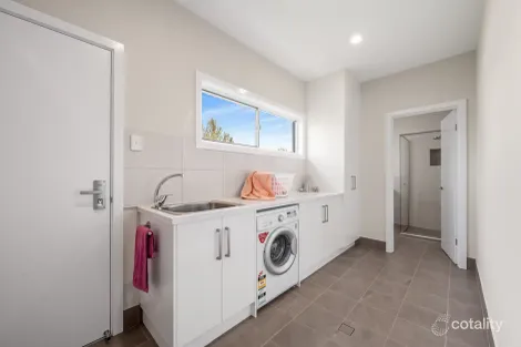 Property photo of 17 Norwich Place Mount Gambier SA 5290
