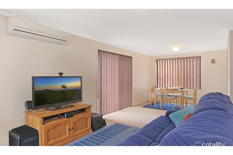 Property photo of 1/1 Hawthorn Place Mardi NSW 2259