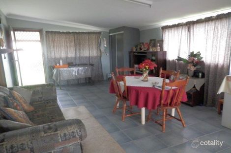 Property photo of 31 Beach Road Ayr QLD 4807