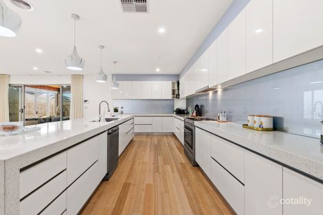 Property photo of 3 Hinter Way Roxburgh Park VIC 3064