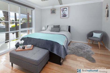 Property photo of 6 Llewellyn Court Cranbourne North VIC 3977