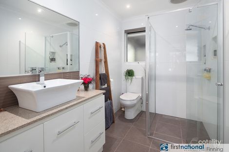 Property photo of 6 Llewellyn Court Cranbourne North VIC 3977
