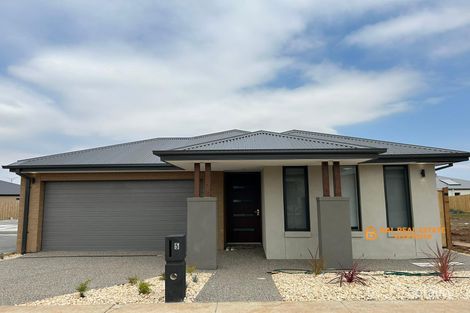 5 Benmore St, Mambourin, VIC 3024