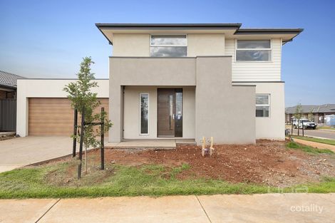 Property photo of 2 Roehampton Drive Strathtulloh VIC 3338