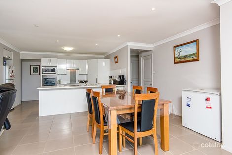 Property photo of 35 Kelly Circle Rutherford NSW 2320