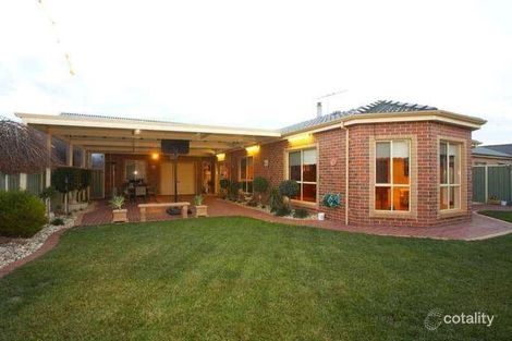 Property photo of 52 Glastonbury Circuit Point Cook VIC 3030