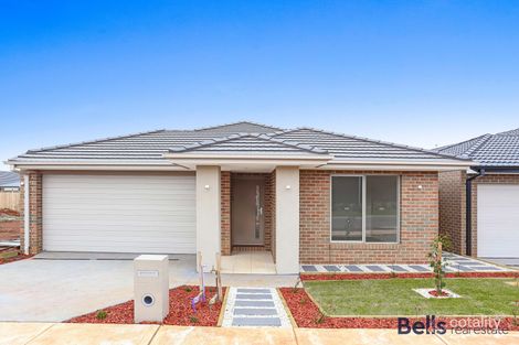 Property photo of 10 Fulham Crescent Thornhill Park VIC 3335
