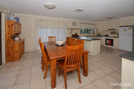 Property photo of 7 Westcott Parade Rockbank VIC 3335