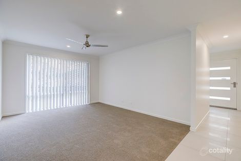 Property photo of 6 McLaughlin Circuit Oxenford QLD 4210