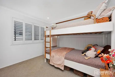 Property photo of 73 Dawn Parade Thabeban QLD 4670