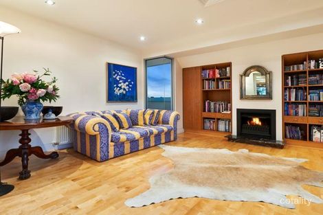 Property photo of 19/2 Maddock Street Windsor VIC 3181