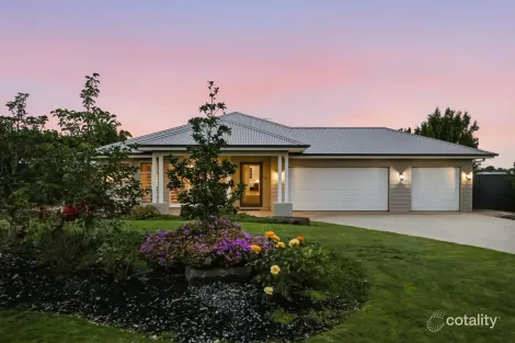 130 Knox Rd, Romsey, VIC 3434