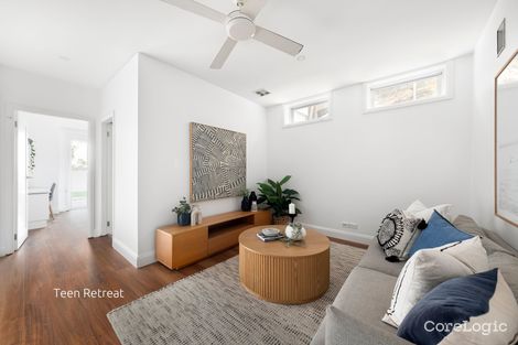 Property photo of 32 Bellevue Parade North Curl Curl NSW 2099