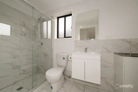 Property photo of 2/70-72 Bringelly Road Kingswood NSW 2747