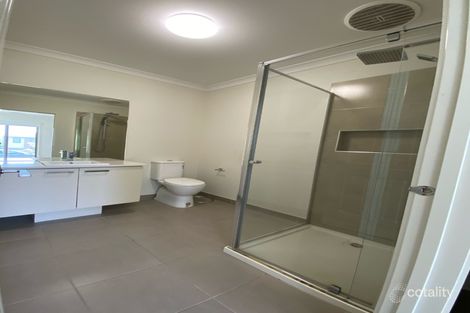 Property photo of 30 Kurrali Crescent Werribee VIC 3030