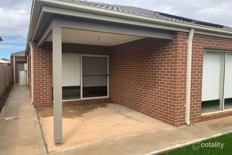 Property photo of 33 Stockade Way Aintree VIC 3336