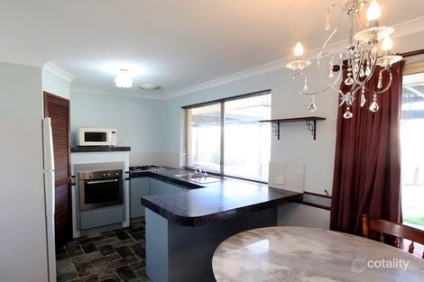 Property photo of 18 Werloo Court Leda WA 6170