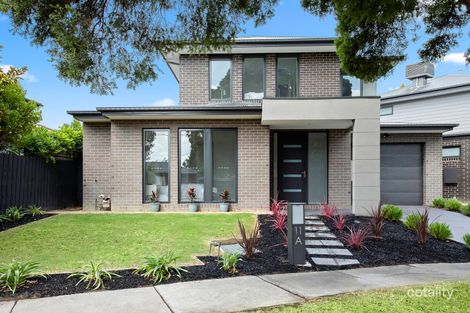 Property photo of 11A Village Drive Dingley Village VIC 3172