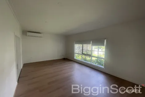 Property photo of 16 Rollings Road Upper Ferntree Gully VIC 3156