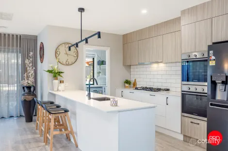 Property photo of 6 Nestor Place Jackass Flat VIC 3556