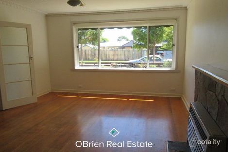 Property photo of 32 Bainbridge Avenue Seaford VIC 3198