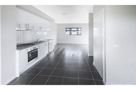 Property photo of 12 Swagman Walk Wollert VIC 3750