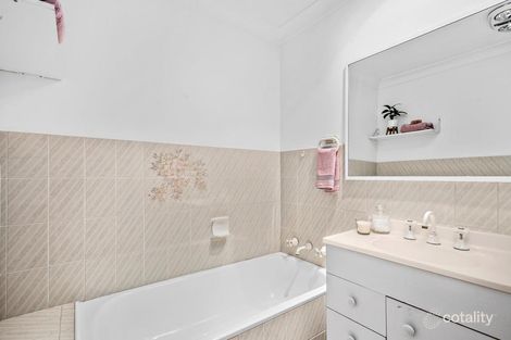 Property photo of 10/11 Hopetoun Street Woonona NSW 2517