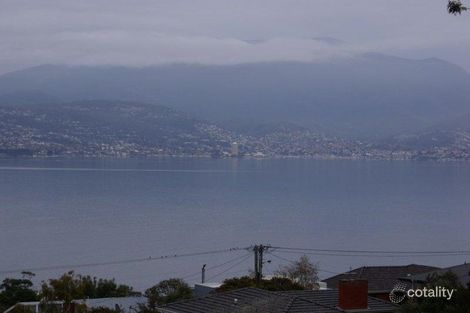 Property photo of 595 Oceana Drive Howrah TAS 7018