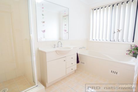 Property photo of 2 Burgundy Close Gillieston Heights NSW 2321