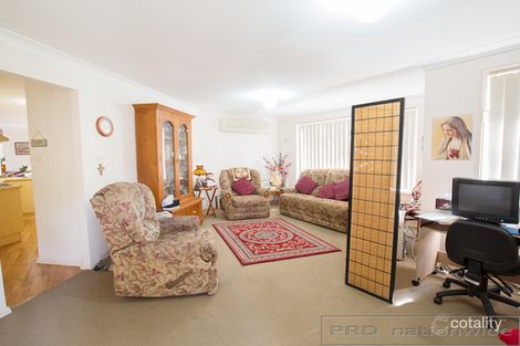 Property photo of 2 Burgundy Close Gillieston Heights NSW 2321