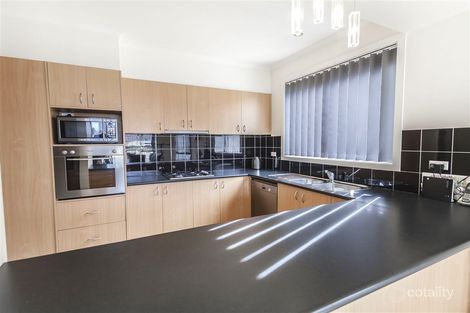 Property photo of 29 Mosman Way Craigieburn VIC 3064