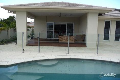 3016 Hillside Walk, Hope Island, QLD 4212