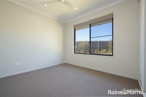 Property photo of 3 Franklin Court New Auckland QLD 4680