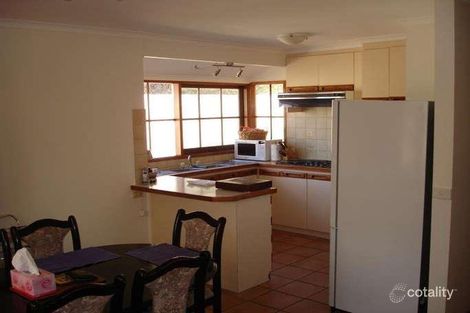 Property photo of 2 Weiskof Drive Hoppers Crossing VIC 3029