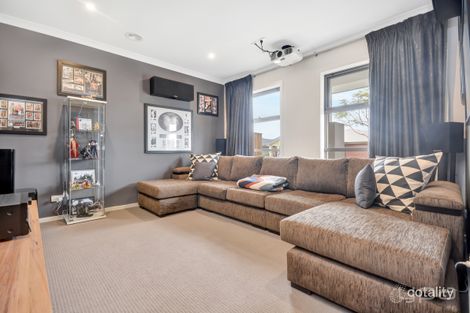 Property photo of 8 Tramway Street Point Cook VIC 3030