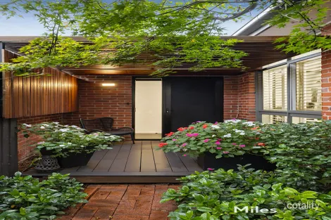 202 Hawdon St, Heidelberg, VIC 3084